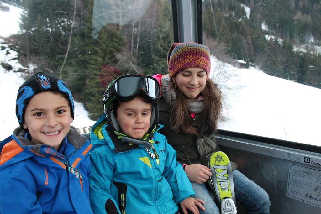 Ferienwohnungen Monja Und Dietmar Thoeni Arzl im Pitztal Exteriör bild